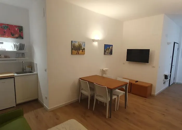 Iris Qsella Apartament